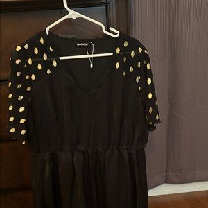 BloomChic Black and Gold Midi Dress